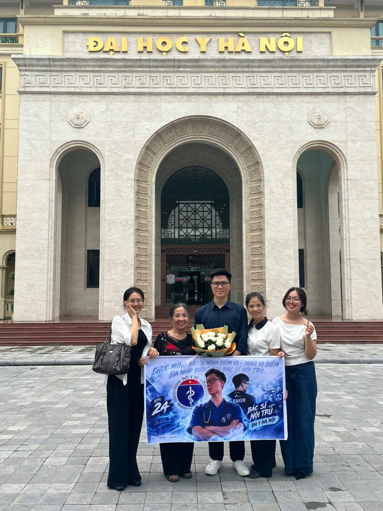 Phát hiện ra nam bác sĩ nội trú cao 1m81 và đẹp trai, học "trường ngoài" vẫn giành STT 24 tại Match Day 2026- Ảnh 5.