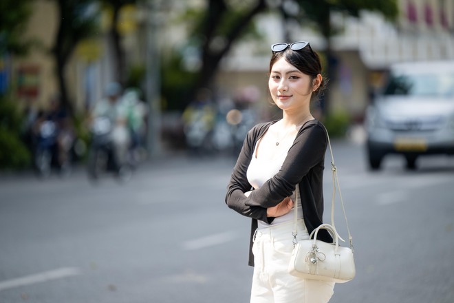 "Vạn vật đều thua Hà Nội mùa thu": Đợt gió lạnh đầu tiên vừa đi qua, phố đã kịp đổi màu- Ảnh 8.