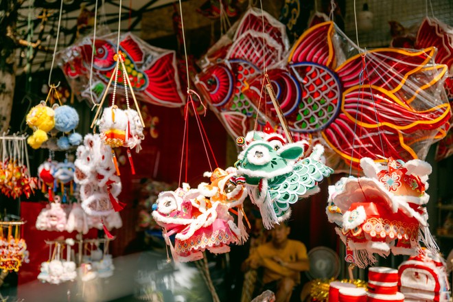 "Vạn vật đều thua Hà Nội mùa thu": Đợt gió lạnh đầu tiên vừa đi qua, phố đã kịp đổi màu- Ảnh 38.