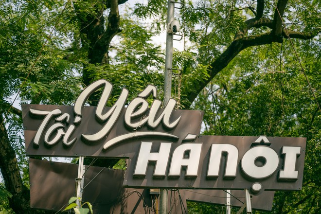 "Vạn vật đều thua Hà Nội mùa thu": Đợt gió lạnh đầu tiên vừa đi qua, phố đã kịp đổi màu- Ảnh 42.