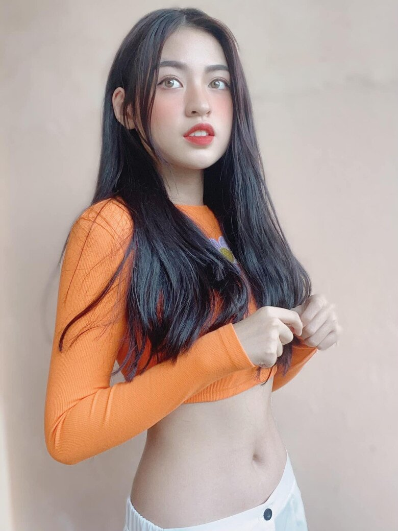 Hot girl từng bị "ném đá", giờ là vợ của CEO giàu có: Chồng đầu tư hẳn nông trại ở TP.HCM để vợ được "chill"- Ảnh 1. Hot girl từng bị "ném đá", giờ là vợ của CEO giàu có: Chồng đầu tư hẳn nông trại ở TP.HCM để vợ được "chill"- Ảnh 1.