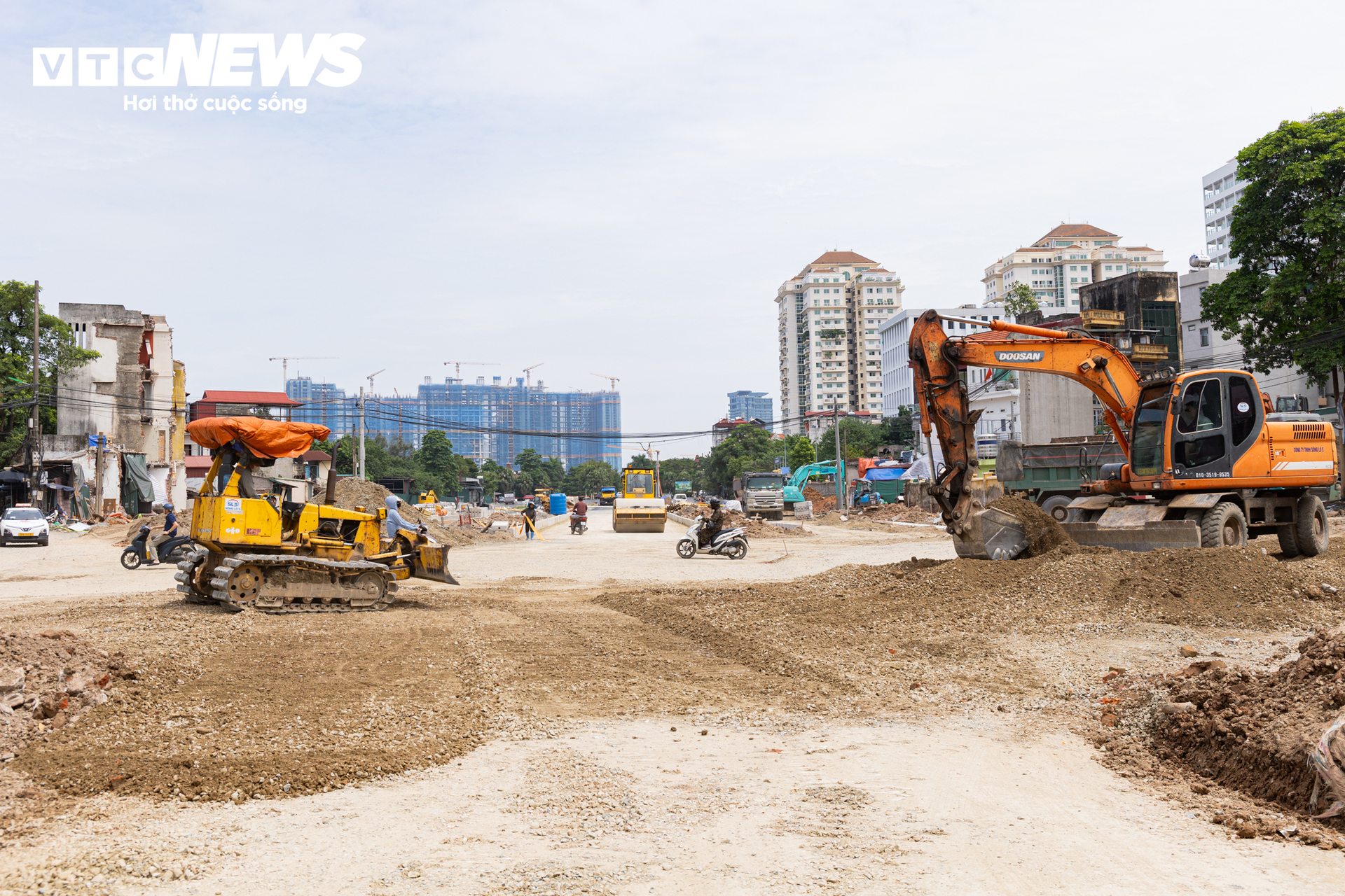 Hà Nội: Cận cảnh Vành đai 2,5 nối Tây Hồ Tây bắt đầu thảm nhựa, sắp thông xe- Ảnh 7.
