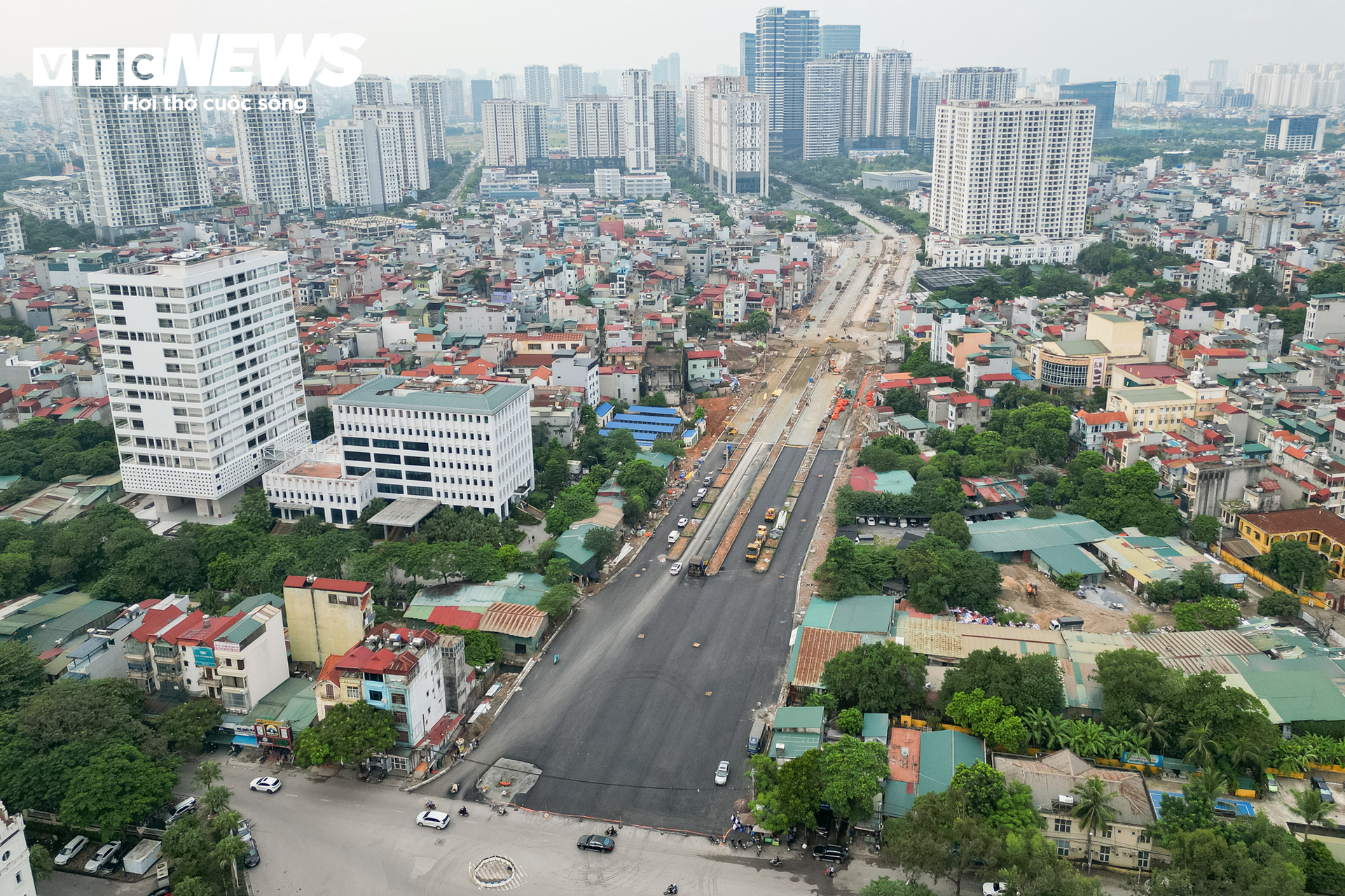 Hà Nội: Cận cảnh Vành đai 2,5 nối Tây Hồ Tây bắt đầu thảm nhựa, sắp thông xe- Ảnh 5.