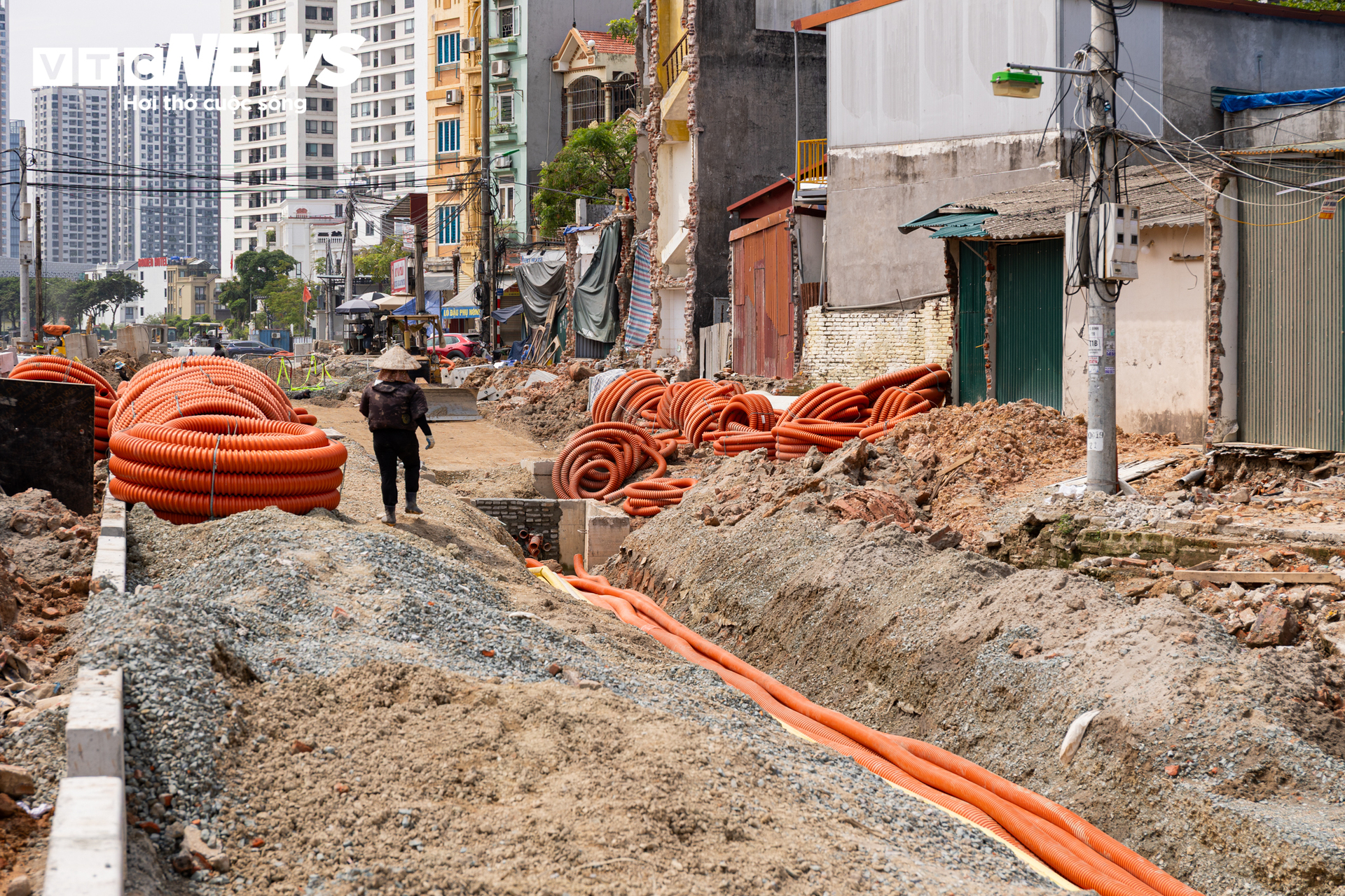 Hà Nội: Cận cảnh Vành đai 2,5 nối Tây Hồ Tây bắt đầu thảm nhựa, sắp thông xe- Ảnh 9.