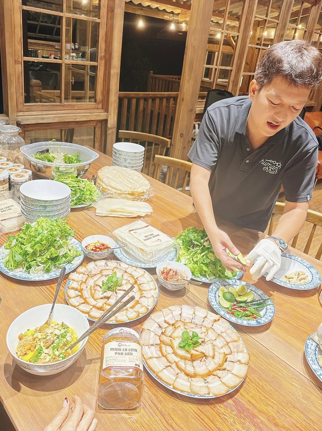 Người bán bữa ăn, người bán lượt khách: Trấn Thành và Trường Giang đang làm F&B theo hai cách trái ngược- Ảnh 3.