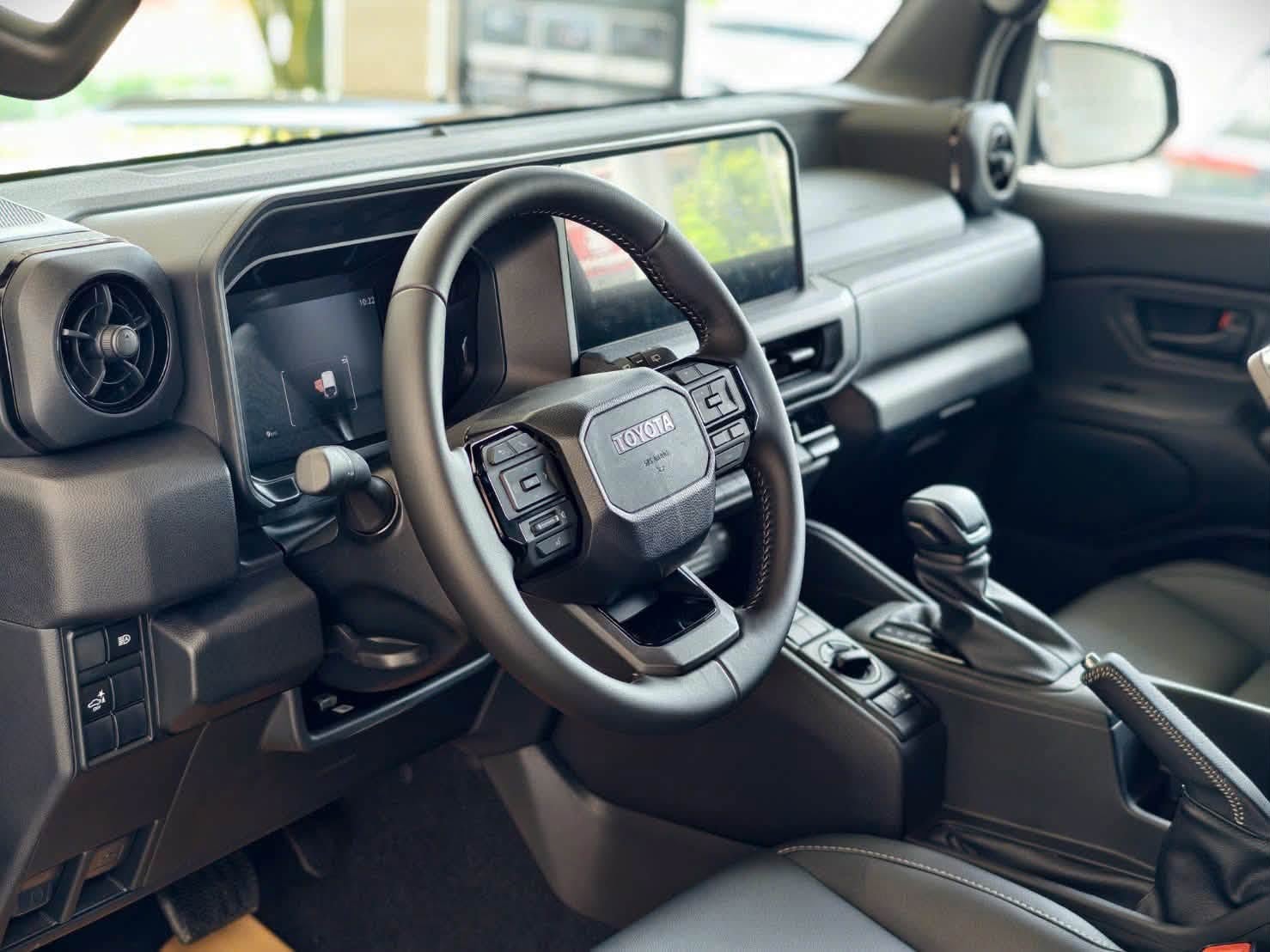 Toyota Land Cruiser FJ bán gấp đôi Suzuki Jimny trong tháng 8- Ảnh 2.