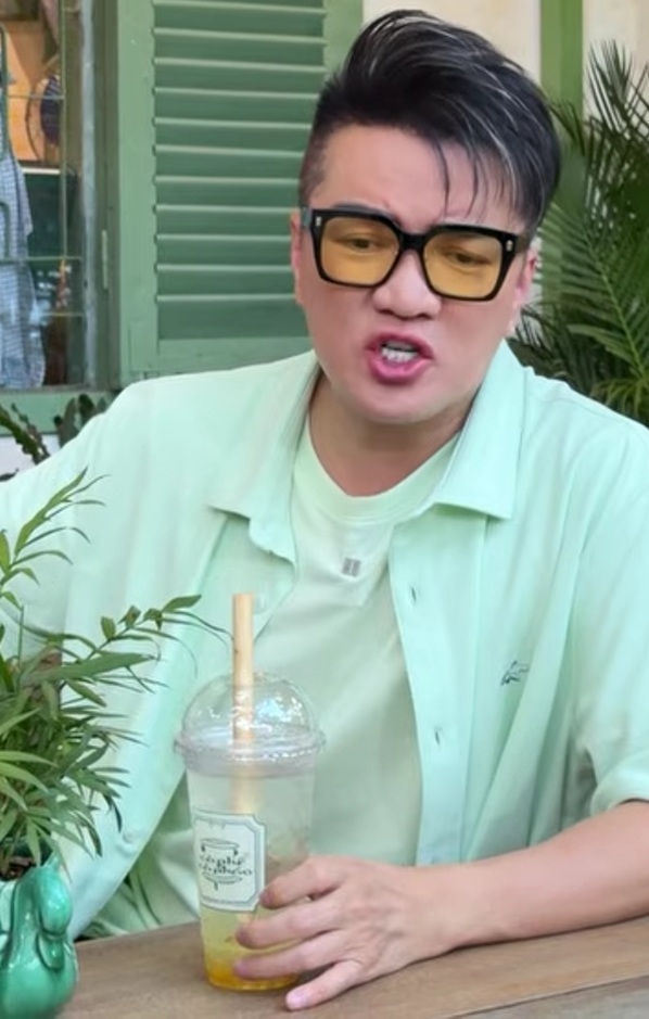 Đàm Vĩnh Hưng nói về những người quyết định sự sống còn của mình- Ảnh 1.
