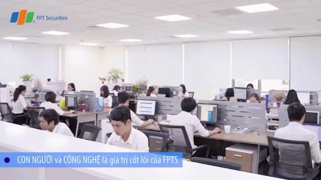 FPTS muốn vay 2.300 tỷ đồng tại ACB- Ảnh 1.