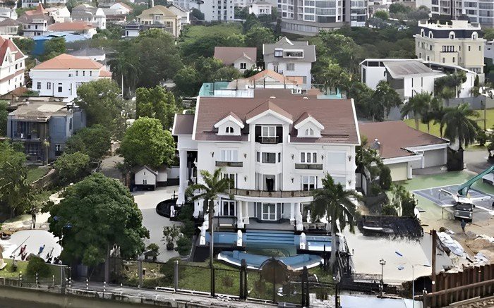 8 người con của chủ nhân dinh thự 2.500 m² ven sông Sài Gòn, lên truyền hình Hàn Quốc trong phóng sự về giới siêu giàu là những ai?
