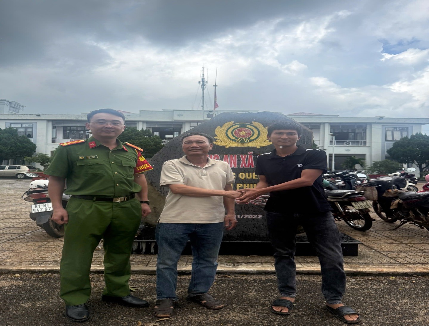 Tài khoản Agribank phát sinh giao dịch 500 triệu đồng: Nguyễn Anh Tuấn SN 1998 lập tức trình báo công an- Ảnh 1.