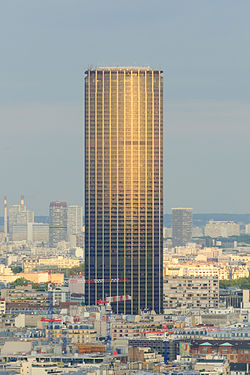 Vì sao Paris giàu có như vậy nhưng không có nhà cao tầng? - Ảnh 2.