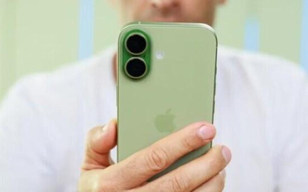 Tại sao năm nay không có iPhone 18?
