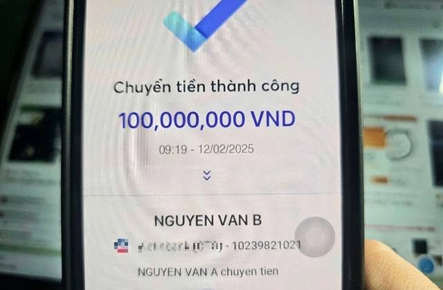 Phát hiện túi xách có 20 triệu đồng tiền mặt ở khu vực Hồ Hoàn Kiếm, công an vào cuộc xác minh thông tin - Ảnh 3.