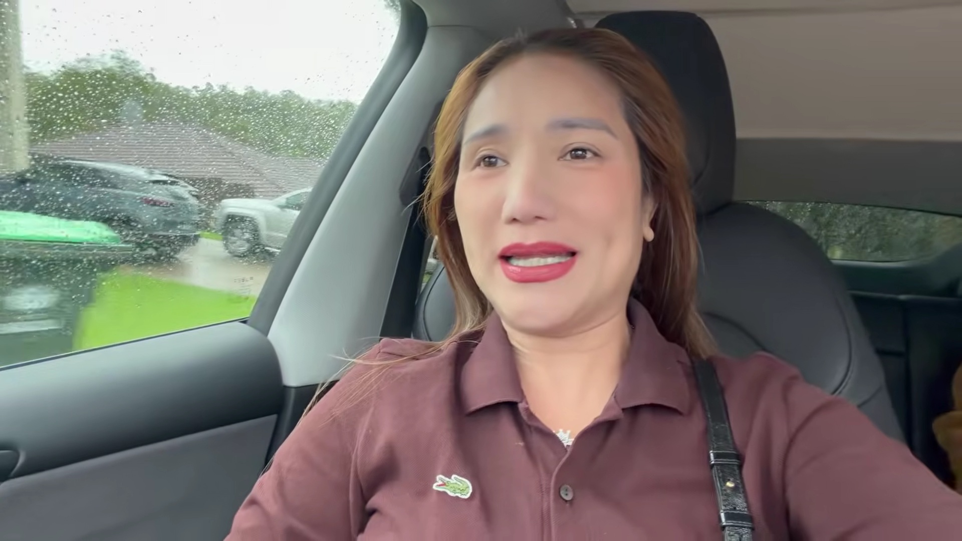 Nữ NSƯT đi làm shipper ở Úc - Ảnh 1.