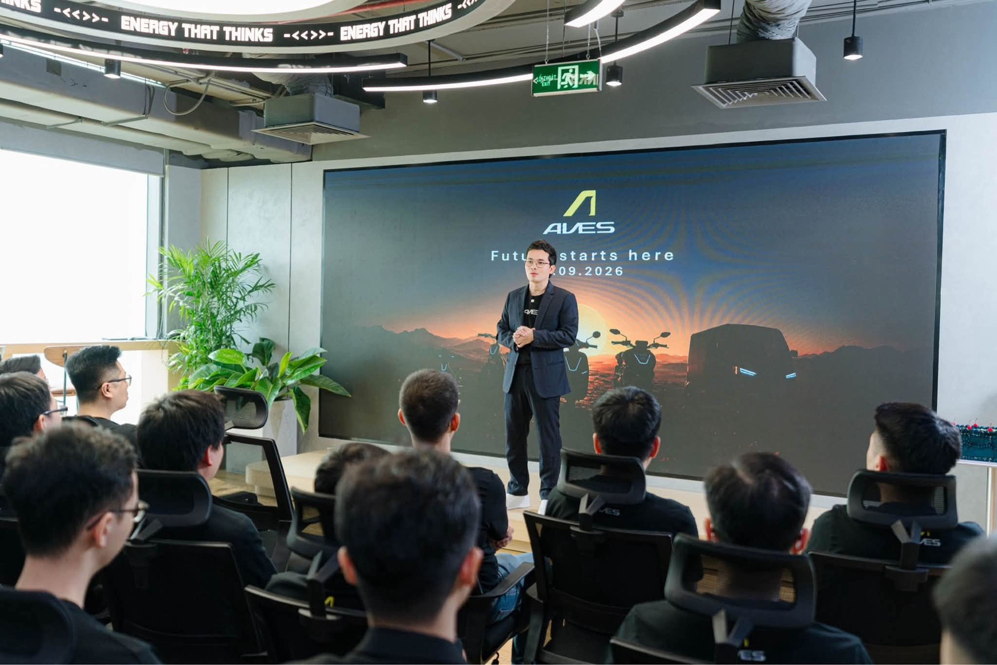 Cựu CEO Green SM Nguyễn Văn Thanh chính thức công bố startup xe điện mới: “Bắt đầu lại từ con số 0”, bắt tay cựu Phó tổng giám đốc VinFast- Ảnh 3.