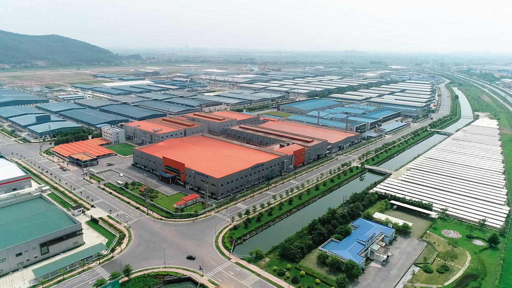 Bỏ sĩ diện để đi làm công nhân ở quê: Lương 13-15 triệu, còn tiết kiệm được 7-8 triệu/tháng - Ảnh 1.
