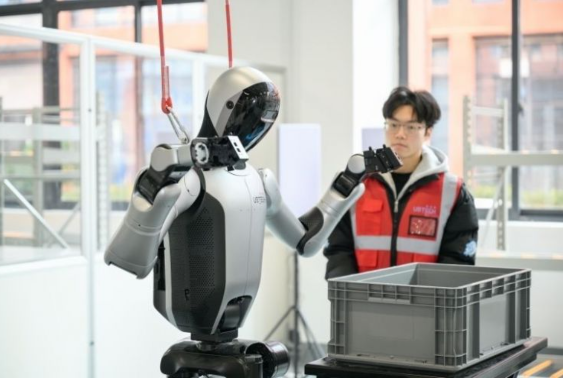 Luật sư, kỹ sư, kiến trúc sư nhận 74 USD cho vài giờ dạy học: Hàng nghìn chuyên gia Trung Quốc đang kiếm tiền bằng cách dạy AI làm chính công việc của mình- Ảnh 2.