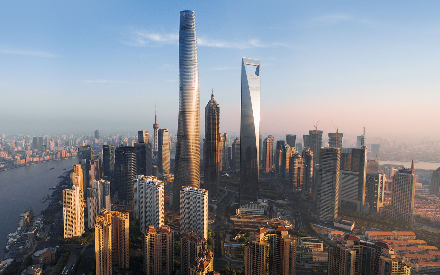 Tòa tháp cao hơn Landmark 81 gần 200m: Nặng tới 850.000 tấn, hơn 2.000 người làm việc liên tục 60 giờ để đổ 61.000m³ bê tông phần móng