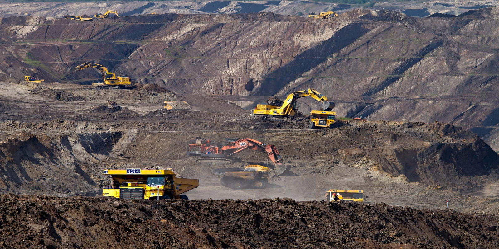 Khoan 11 lỗ sâu 1.900m, Việt Nam phát hiện kho báu mới, công nghệ thăm dò đặc biệt thế nào? - Ảnh 1.