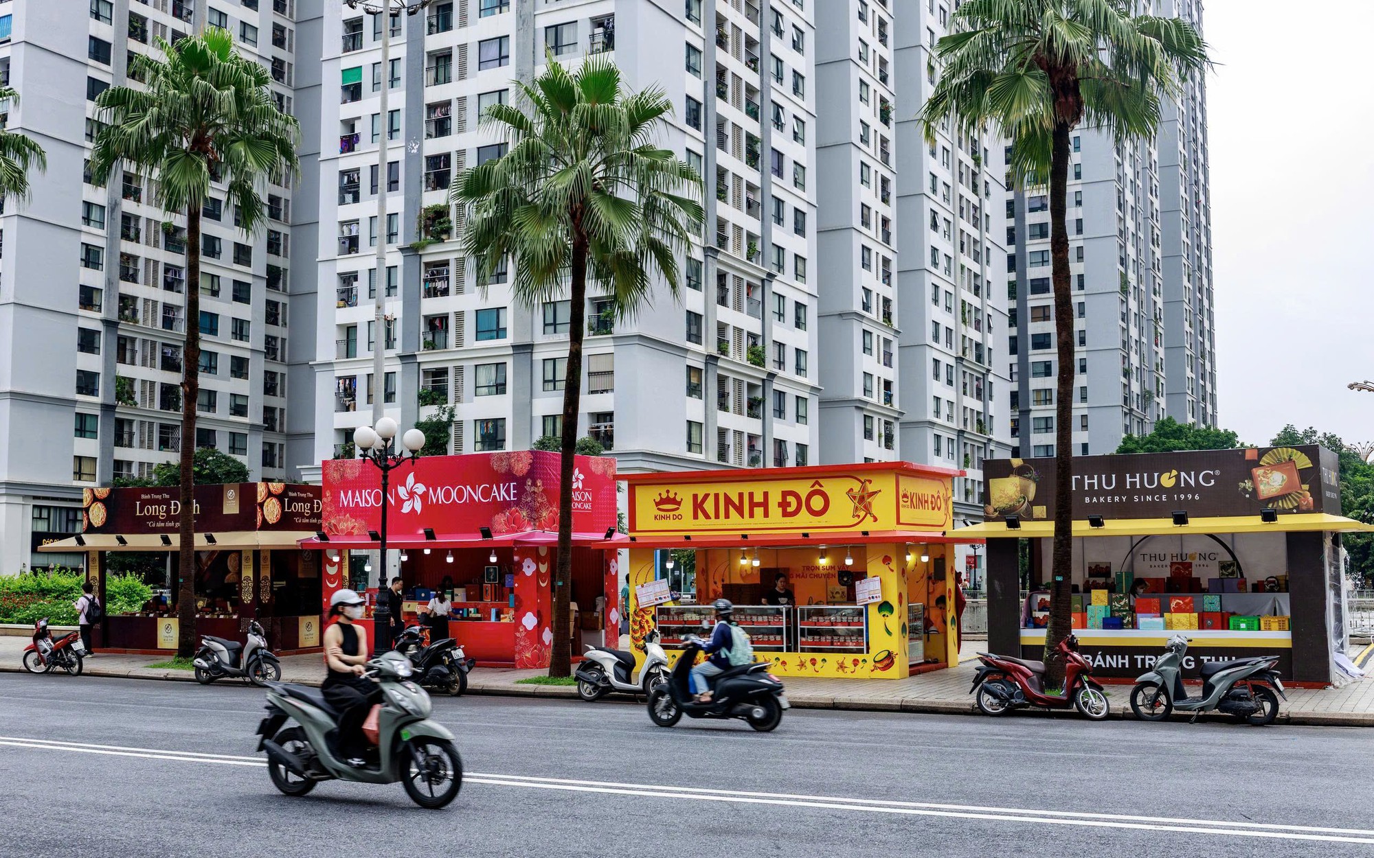 Thị trường bánh Trung thu 2026: Sức mua hạ nhiệt, khẩu vị đổi thay - Ảnh 1.