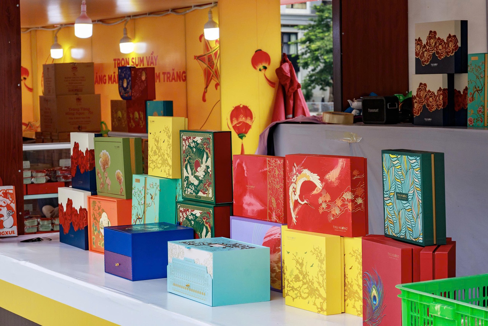 Thị trường bánh trung thu 2026: Người tiêu dùng chuộng phân khúc bình dân - Ảnh 1.