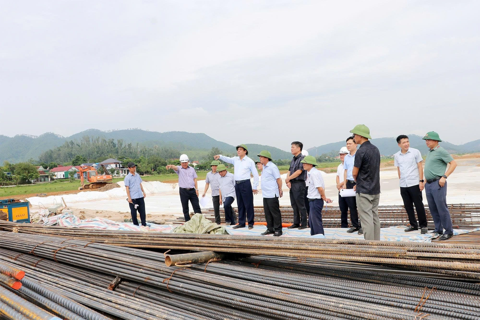Thông tin mới về tuyến cao tốc gần 24.000 tỷ đồng, dài 60km rút ngắn thời gian di chuyển Nghệ An - Thủ đô nước láng giềng ảnh 1