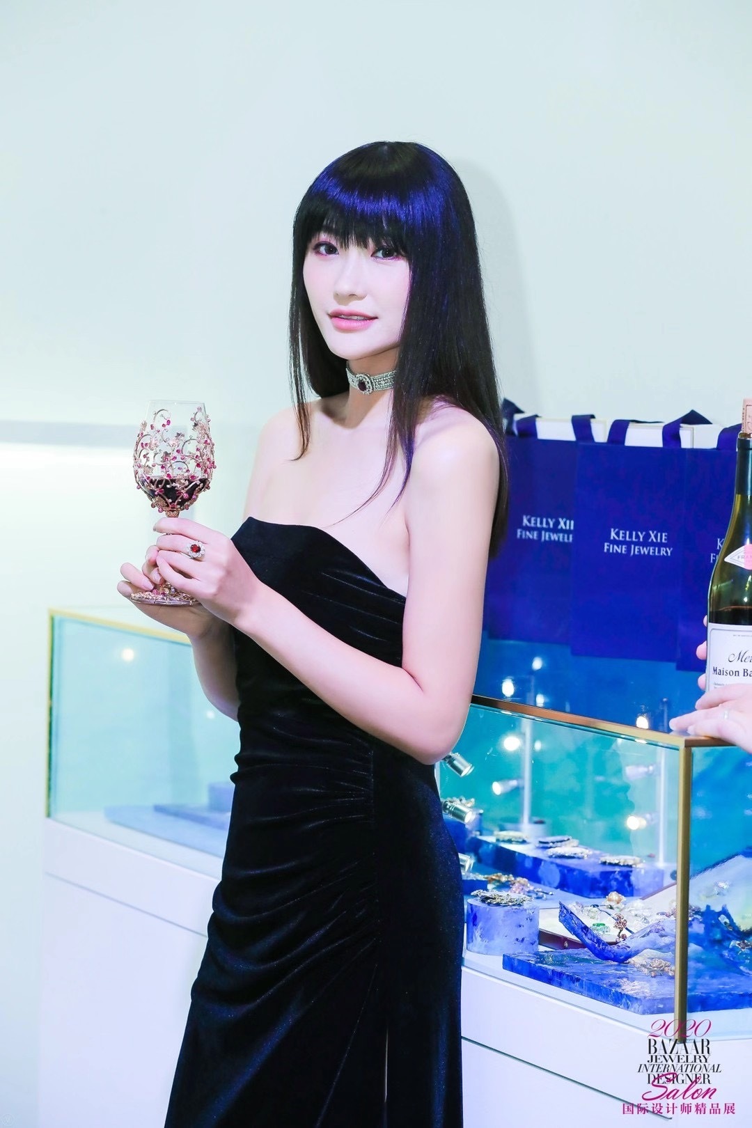 "Hoa hậu xấu nhất lịch sử showbiz" đã khác: Lột xác đẹp khó tin đến từng centimet, U40 làm chủ tịch nhưng chưa chồng  - Ảnh 6.