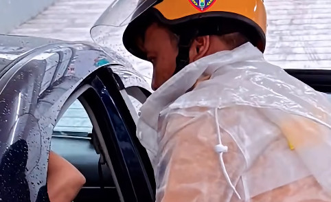Phát hiện nữ sinh có biểu hiện bất thường tại nhà nghỉ, Công an xã lập tức vào cuộc - Ảnh 1.