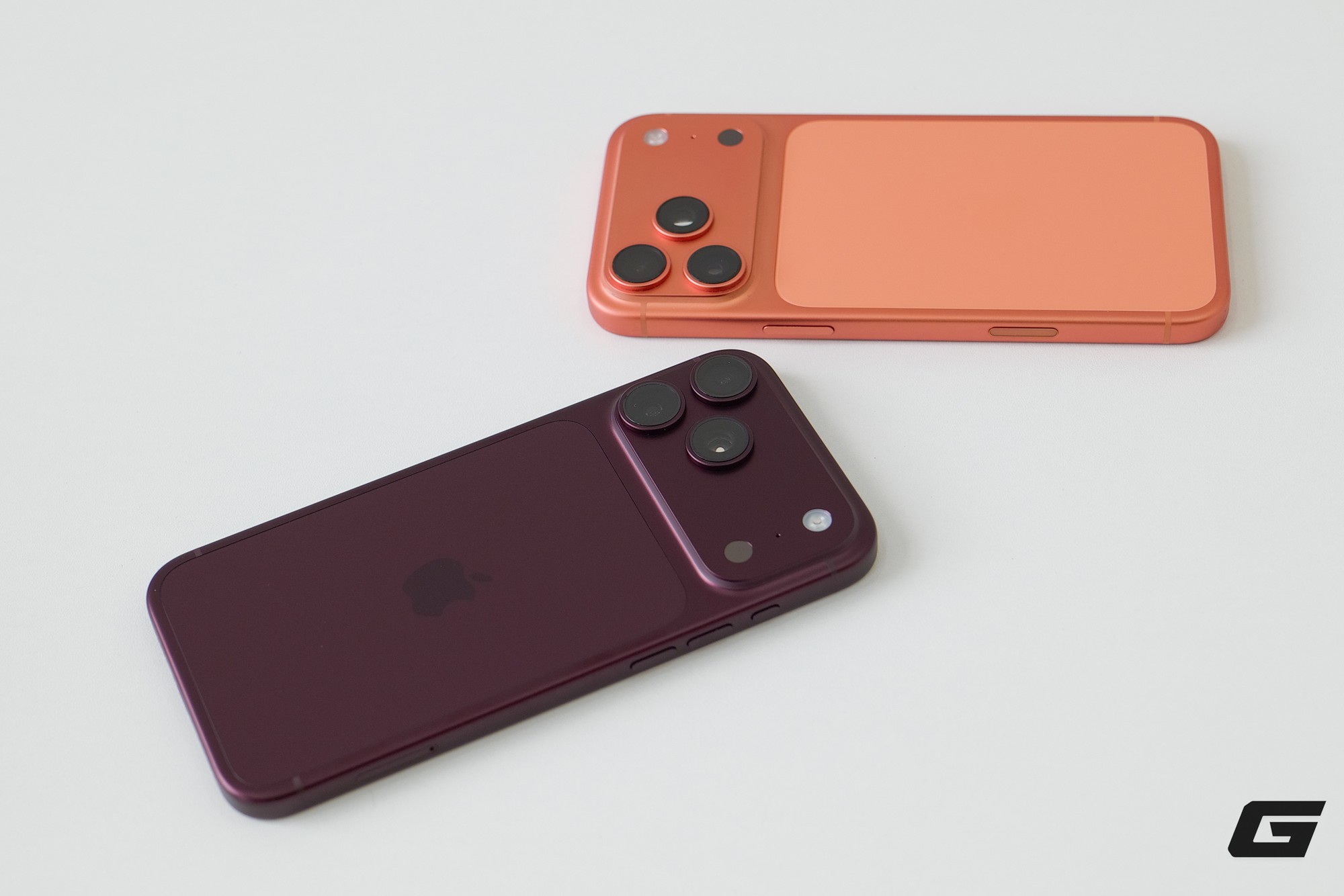 Mở hộp iPhone 18 Pro màu Bạc và iPhone 18 Pro Max Burgundy chính hãng Việt Nam trước giờ mở bán - Ảnh 13.