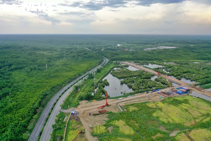 Cận cảnh công trường dọc tuyến metro Bến Thành - Cần Giờ- Ảnh 12.
