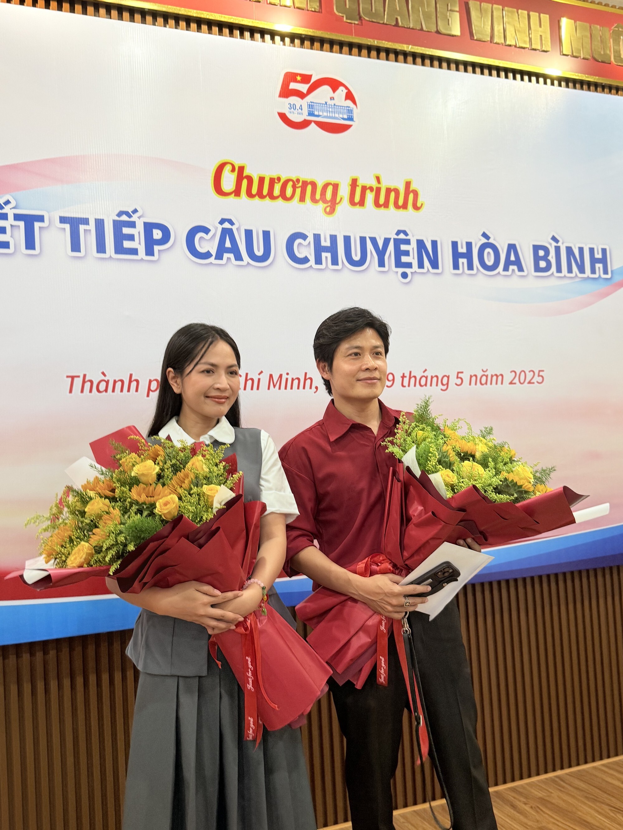 Việt Nam có ca khúc 10 tỷ views cả nước thuộc lòng: Được Ban Tuyên giáo khen thưởng, nhạc sĩ mua hẳn 2 căn nhà - Ảnh 5.