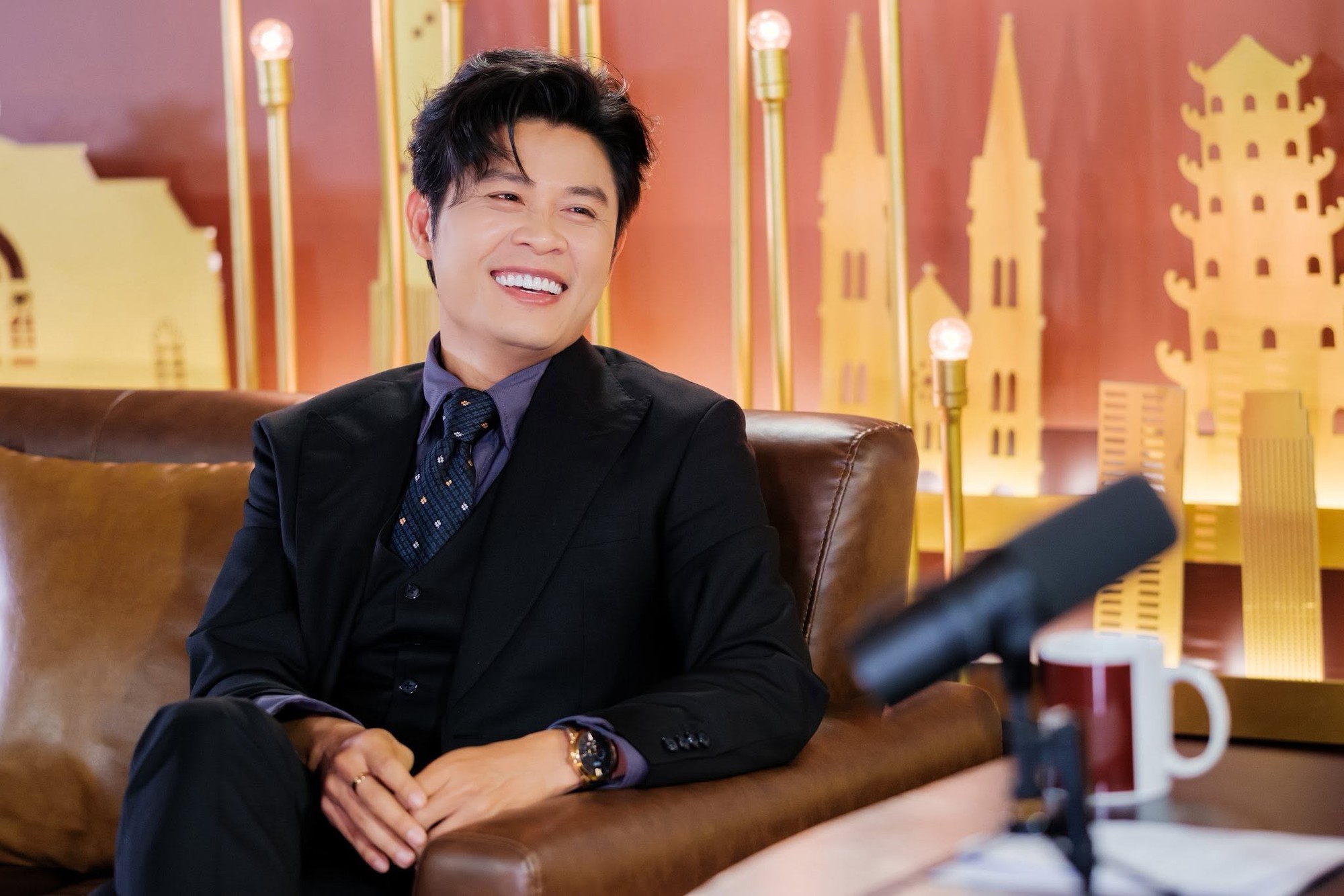 Việt Nam có ca khúc 10 tỷ views cả nước thuộc lòng: Được Ban Tuyên giáo khen thưởng, nhạc sĩ mua hẳn 2 căn nhà - Ảnh 3.