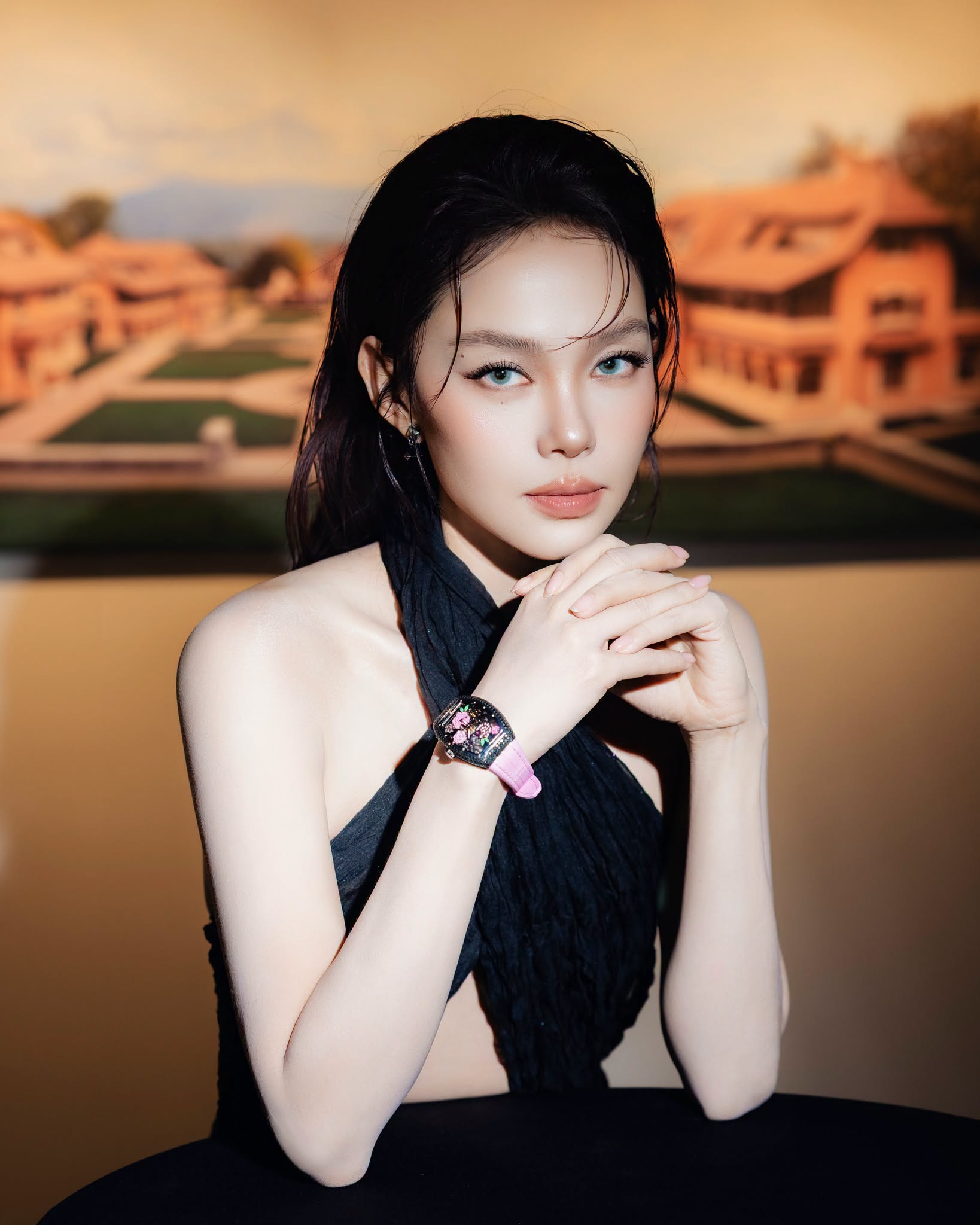 Ca sĩ Việt ngồi vài phút đút túi cả tỷ đồng, lấy chồng đại gia được cưng như bà hoàng- Ảnh 1.
