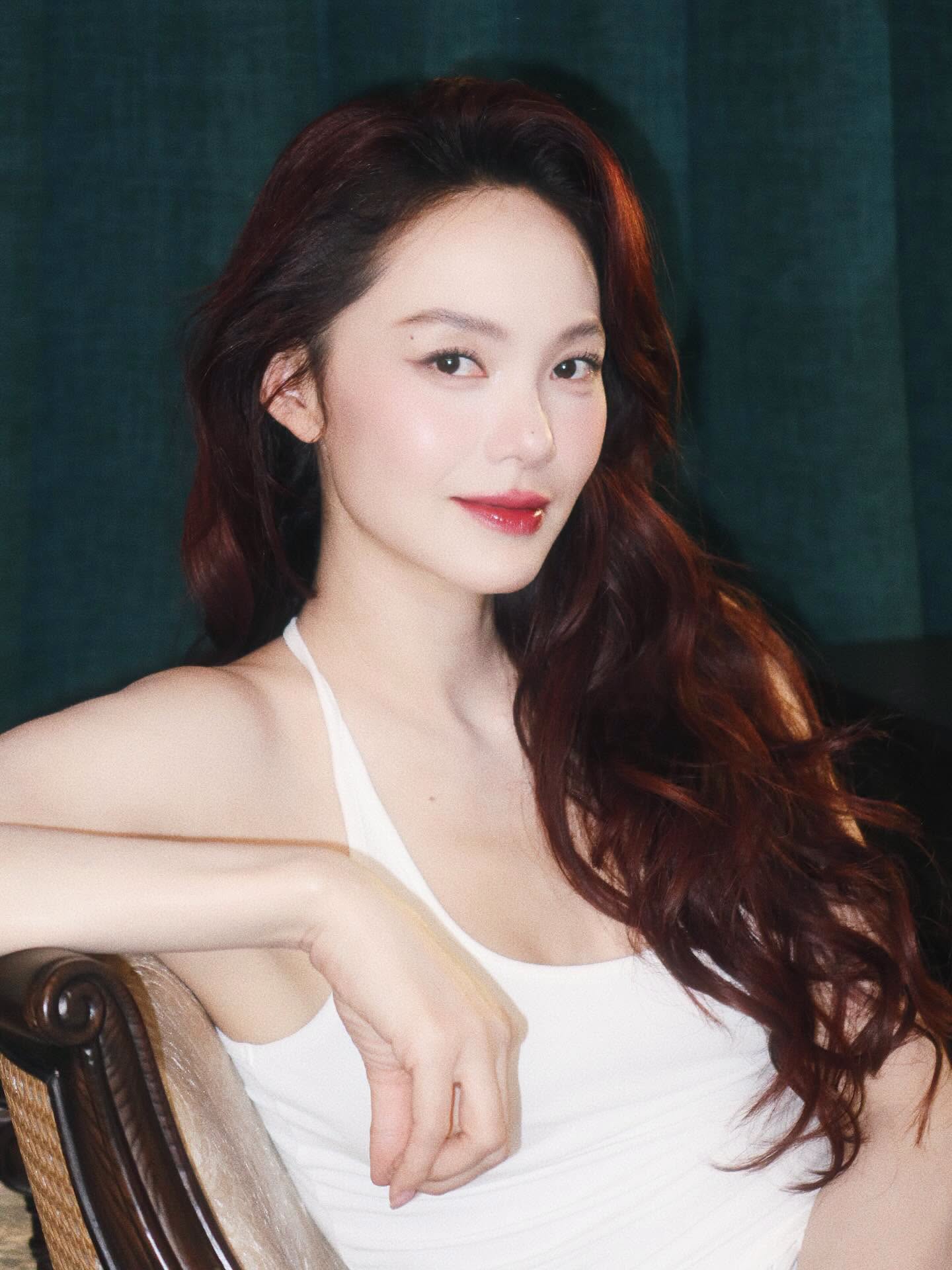 Ca sĩ Việt ngồi vài phút đút túi cả tỷ đồng, lấy chồng đại gia được cưng như bà hoàng- Ảnh 8.
