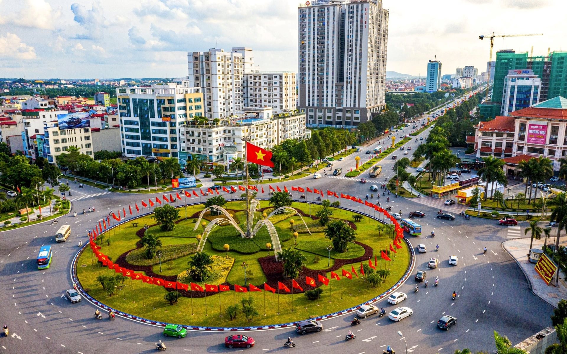 Ngày mai, tỉnh được mệnh danh là "thủ phủ công nghiệp", nơi Vingroup, Sun Group, Phú Mỹ Hưng, T&T đổ về làm KĐT, sẽ lên thành phố trực thuộc Trung ương