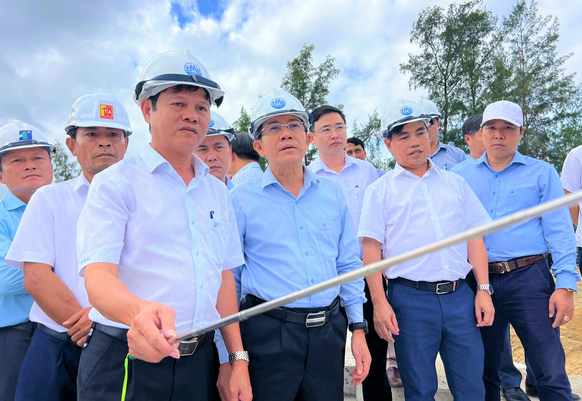 Đà Nẵng: ‘Chốt’ tiến độ các dự án giao thông, chống xói lở bờ biển- Ảnh 1.