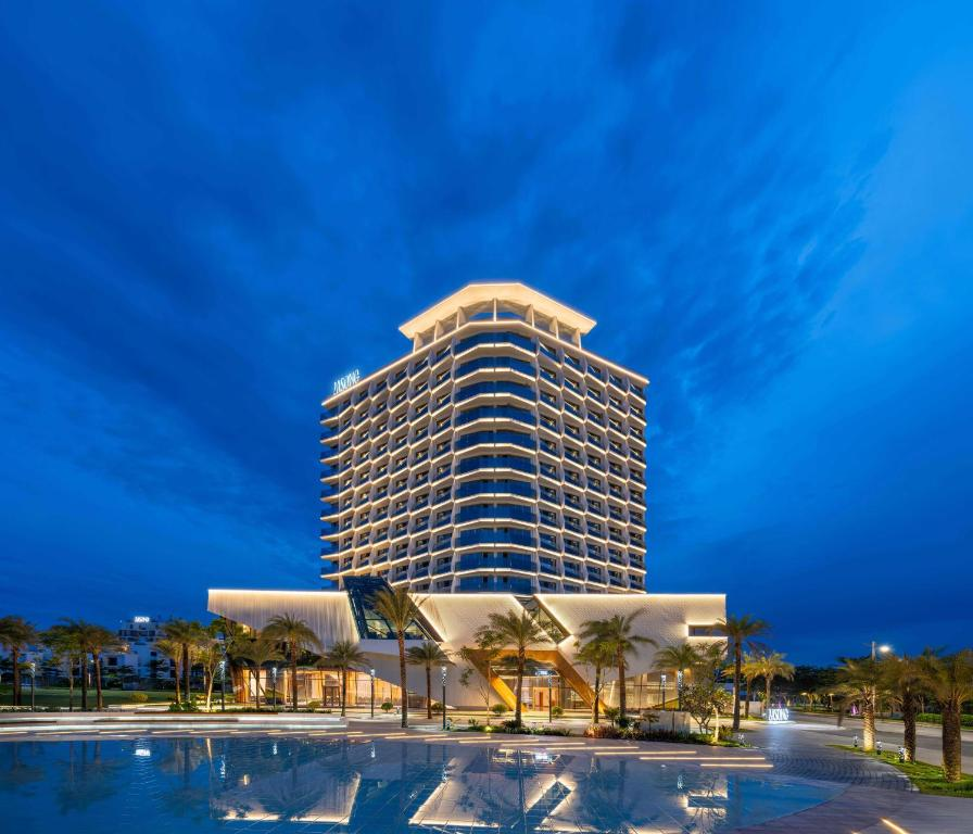 Lasong Hotel & Villas Sầm Sơn: Khi kỳ nghỉ ở Sầm Sơn không chỉ xoay quanh biển - Ảnh 1. Lasong Hotel & Villas Sầm Sơn: Khi kỳ nghỉ ở Sầm Sơn không chỉ xoay quanh biển - Ảnh 1.