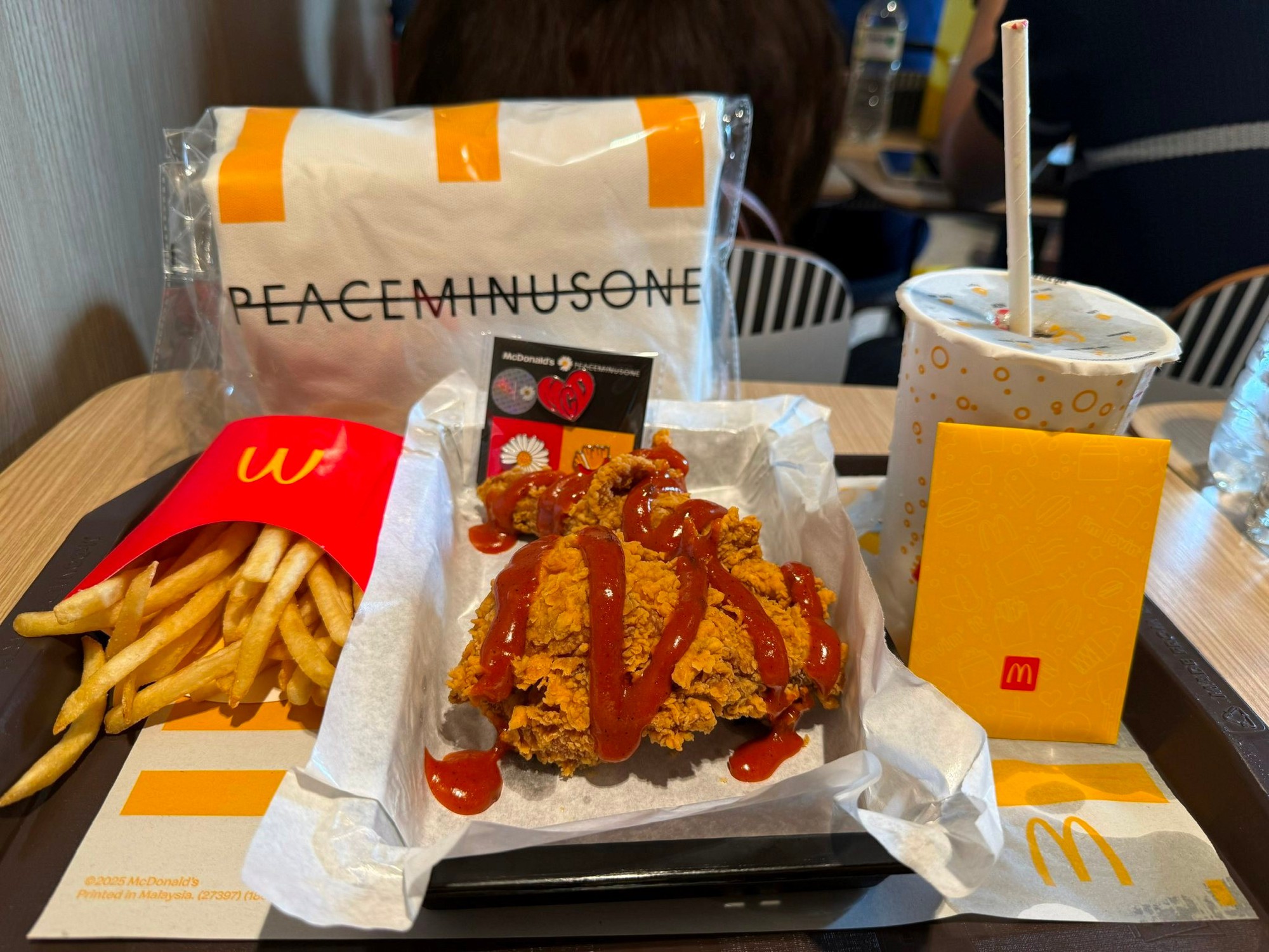 G-DRAGON bắt tay McDonald’s quảng bá gà rán- Ảnh 3.