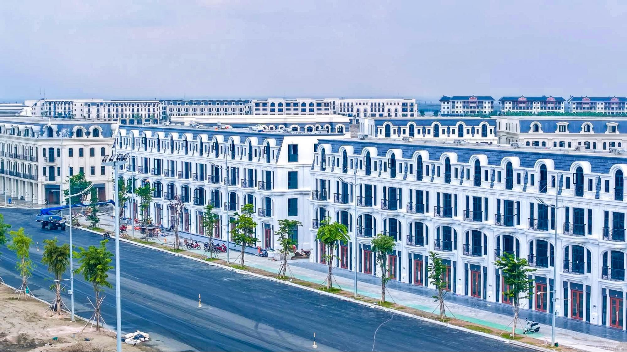 Diễn biến mới nhất của loạt hạ tầng Cần Giờ tỷ USD: Cầu vượt sông chuẩn bị đổ cọc, nút giao cao tốc bắt đầu thi công, sắp mở tuyến “nối biển”  - Ảnh 3.