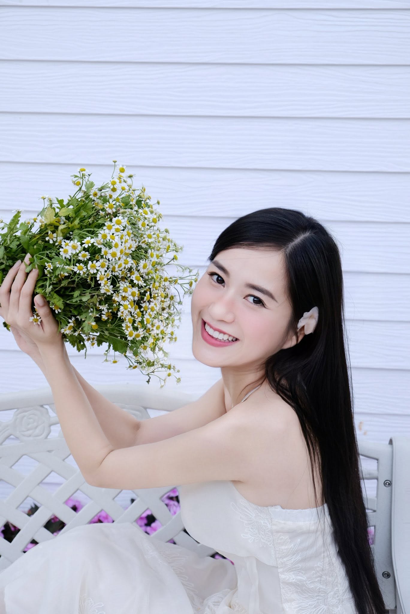 Mẹ 2 con Vbiz vừa được đề cử đẹp nhất thế giới: Visual thăng hạng nhờ Trường Giang chê mập, U40 trẻ như gái 18- Ảnh 9.