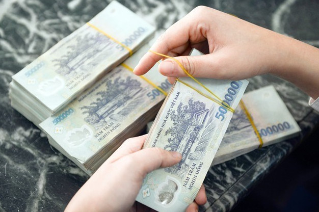 Công an xác minh số tiền 19.745.000 đồng nằm chơ vơ bên đường Tân Mai, cô gái SN 2004 được mời tới làm việc - Ảnh 2.