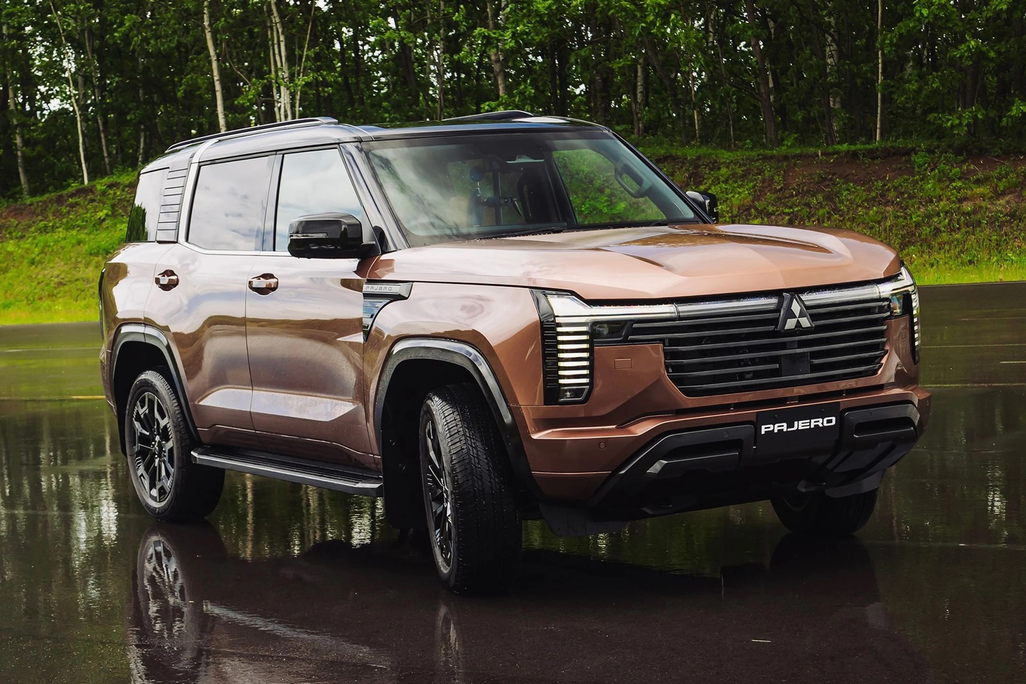 Mitsubishi Pajero thế hệ mới ra mắt: Khung gầm rời, 2 màn lớn, máy dầu 2.4L, có thể thêm hybrid cạnh tranh Land Cruiser, lắp ở gần Việt Nam- Ảnh 13. Mitsubishi Pajero thế hệ mới ra mắt: Khung gầm rời, 2 màn lớn, máy dầu 2.4L, có thể thêm hybrid cạnh tranh Land Cruiser, lắp ở gần Việt Nam- Ảnh 13.