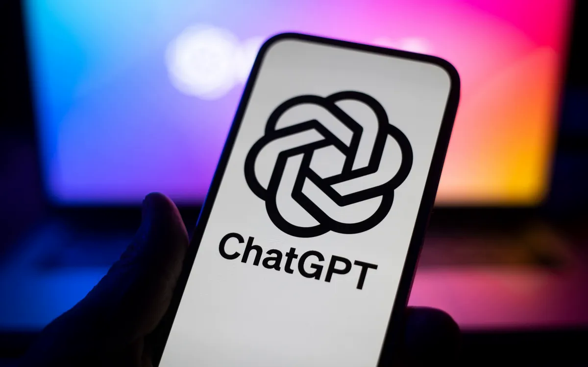 ChatGPT trở thành chatbot AI đầu tiên chịu sự giám sát chặt chẽ hơn của EU- Ảnh 1.