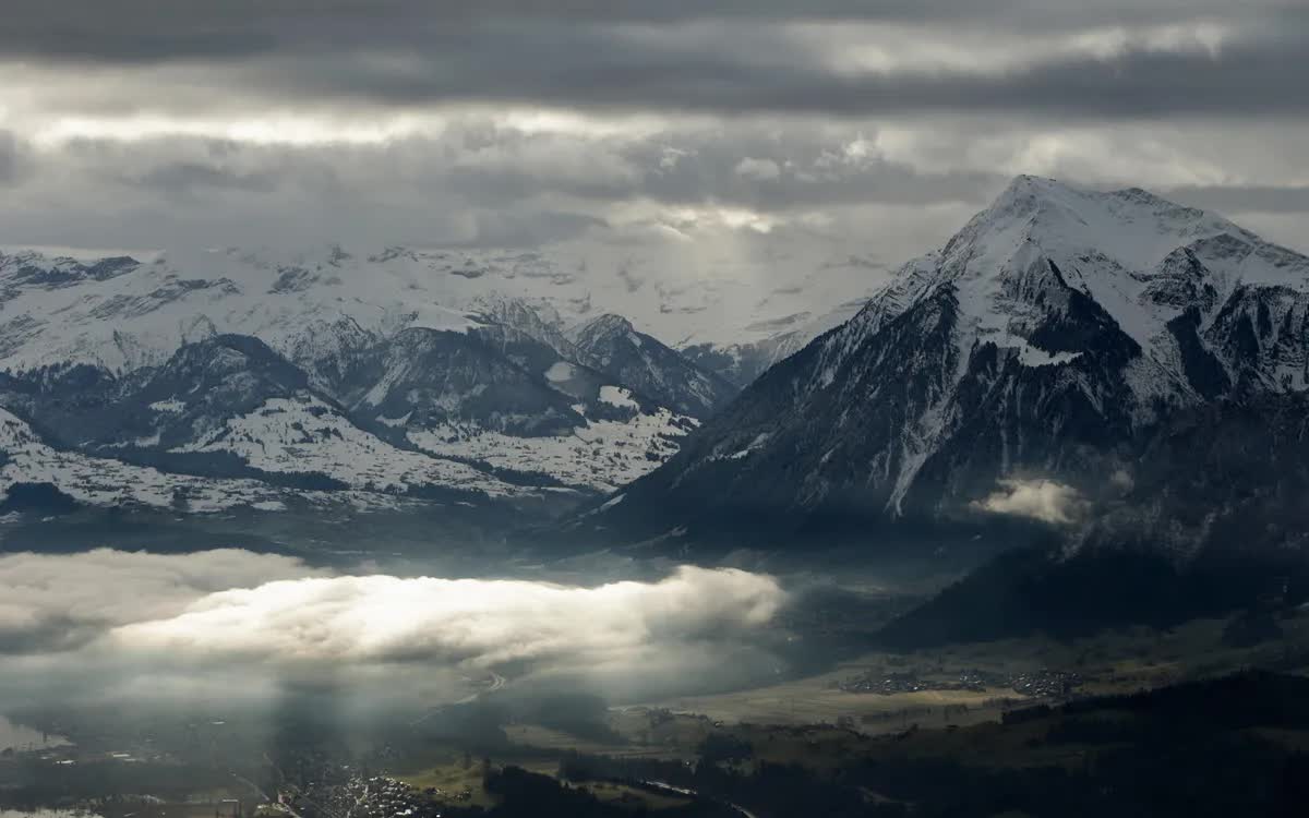 Cảnh báo nguy cơ thảm họa sông băng tại dãy Alps - Ảnh 1.