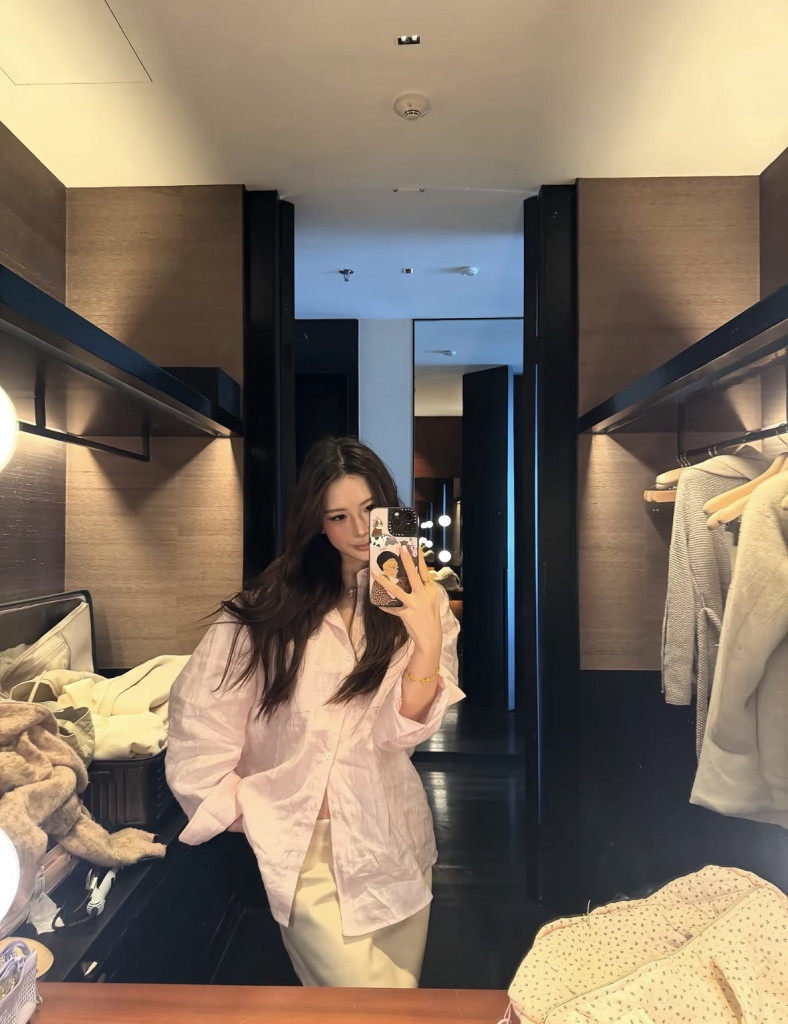 4 thói quen khi đến chơi nhà người khác tố cáo một người có EQ chạm đáy- Ảnh 2.