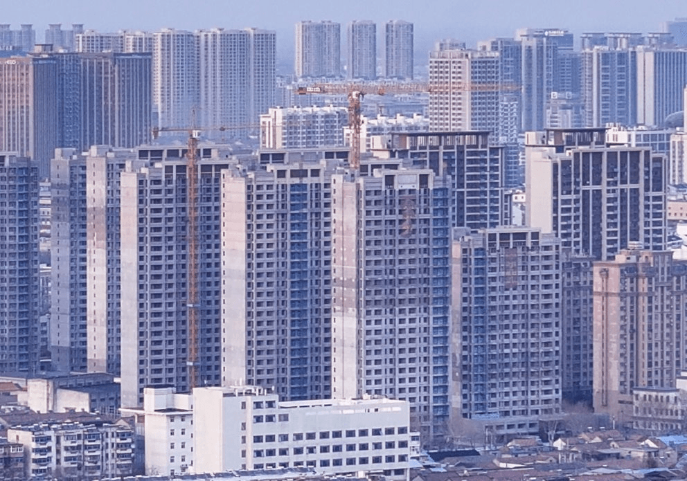 Giá nhà ngày càng xa tầm với, vì sao người trẻ vẫn chưa từ bỏ giấc mơ sở hữu một căn nhà?- Ảnh 1.