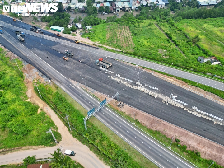 Diện mạo siêu nút giao kết nối 2 cao tốc huyết mạch ở phía Nam- Ảnh 7.