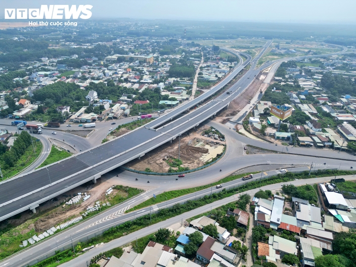 Diện mạo siêu nút giao kết nối 2 cao tốc huyết mạch ở phía Nam- Ảnh 11.