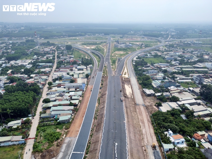 Diện mạo siêu nút giao kết nối 2 cao tốc huyết mạch ở phía Nam- Ảnh 12.