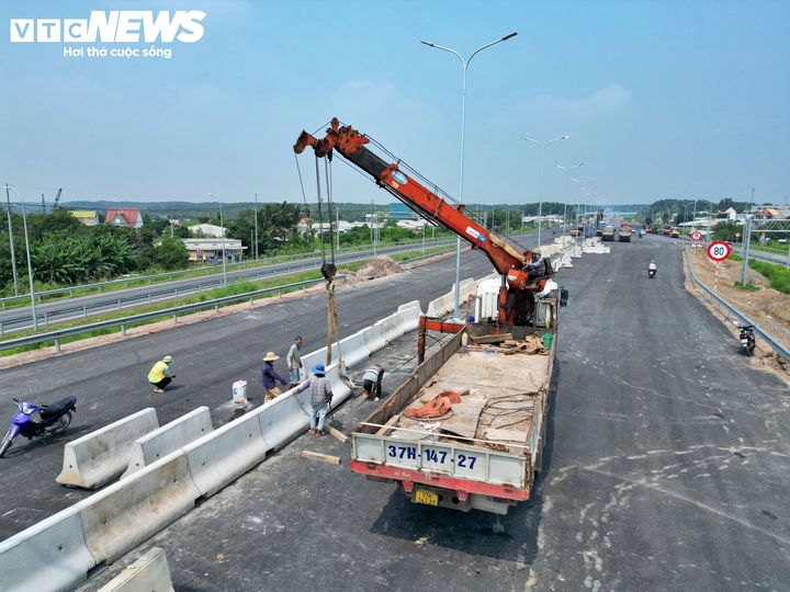 Diện mạo siêu nút giao kết nối 2 cao tốc huyết mạch ở phía Nam- Ảnh 10.